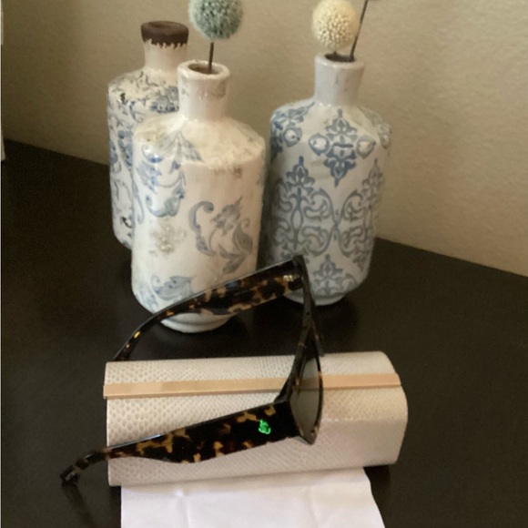 Brand new jimmy choo Havana sunglasses Tortoise shell frames w/ green lenses. - Picture 2 of 15